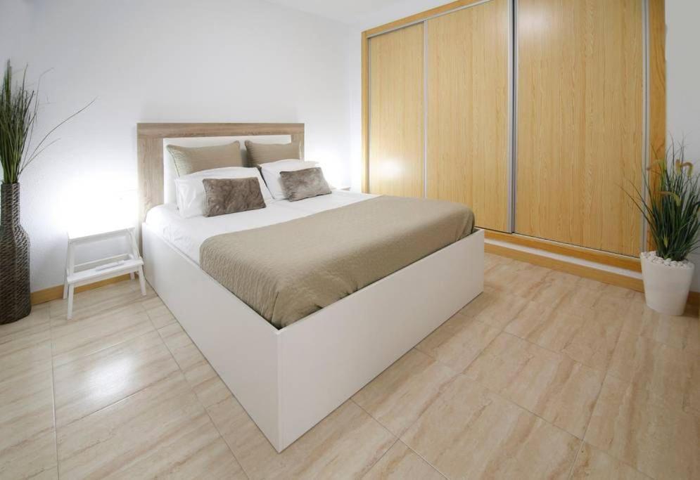 Apartamentos Puerto Nova カルタヘナ エクステリア 写真